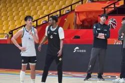 乐竟体育官网 -圣安东尼奥马刺迎来里程碑备战社区盾利物浦完成体检备战CBA季后赛之后，塔图姆与60激战篮网分钟的简单介绍