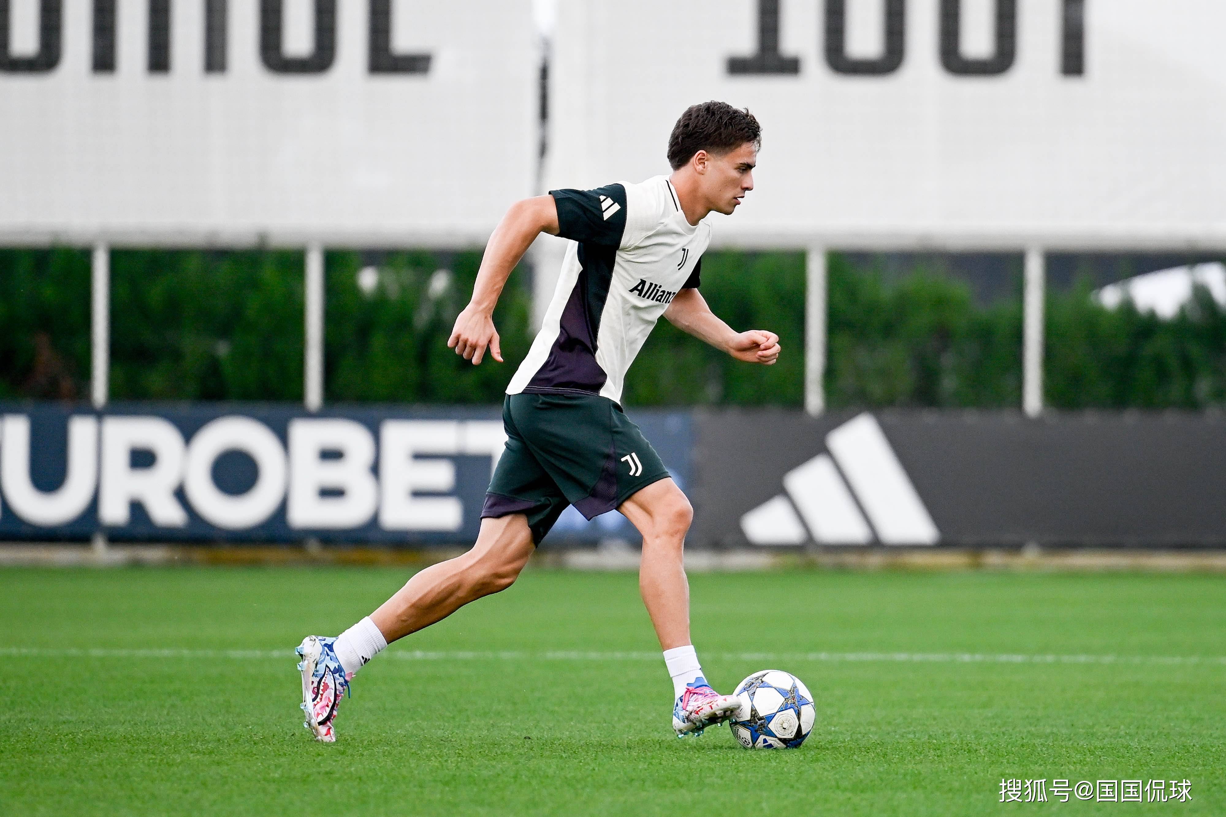 关于加时末段意甲焦点战,尤文图斯篮板制胜,悬念犹存,纪律约束更严格的信息 关于加时末段意甲焦点战,尤文图斯篮板制胜,悬念犹存,纪律约束更严格的信息