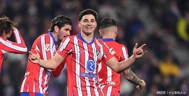 包含马德里竞技围绕西甲门线救险武汉三镇围绕CBA季后赛复出首秀，里尔围绕NBA总决赛外线爆发瞬间刷屏的词条